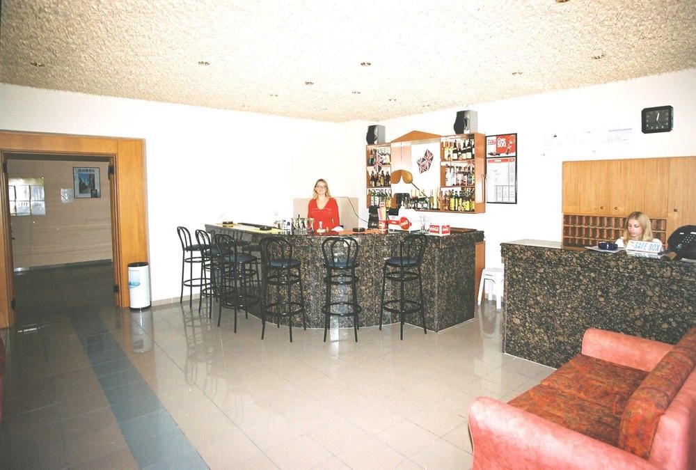 Kremasti Memories Aparthotel Екстериор снимка